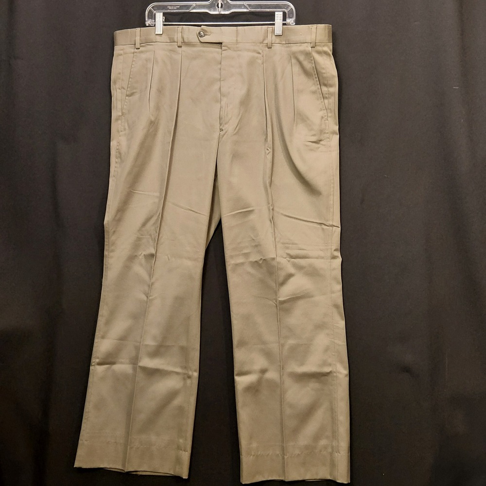 Vintage LL Bean Made in USA Pleated Khaki Chino Pants Mens 40 C312 Tan